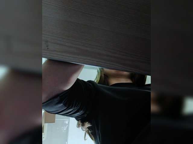 Snapshot of JaneFoxx chatting on April 18, 12:00 pm JaneFoxx online show from April 18, 12:00 pm